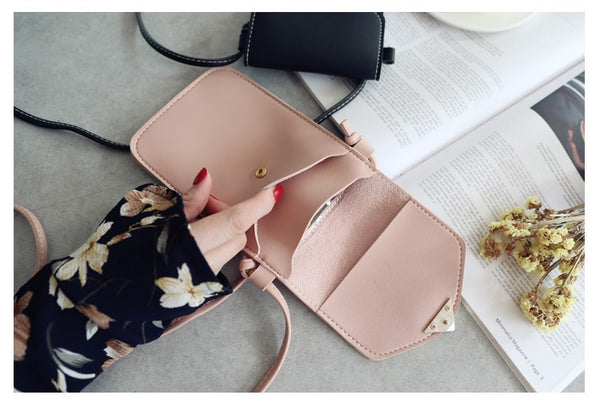 Heart Buckle Mobile Bag With Transparent Touch Screen