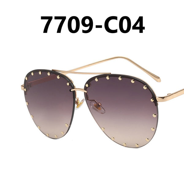 Metal Rivet Large Frame Sunglasses