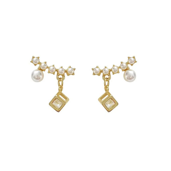 Silver Needle Shining Diamond Pearl Earring